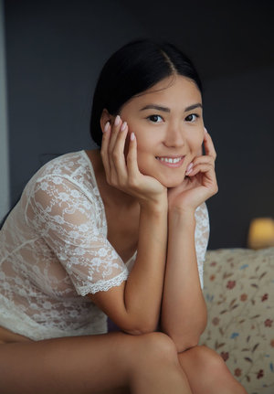 18 year old girl Amber nudes the cum from her bf's cock after they screw